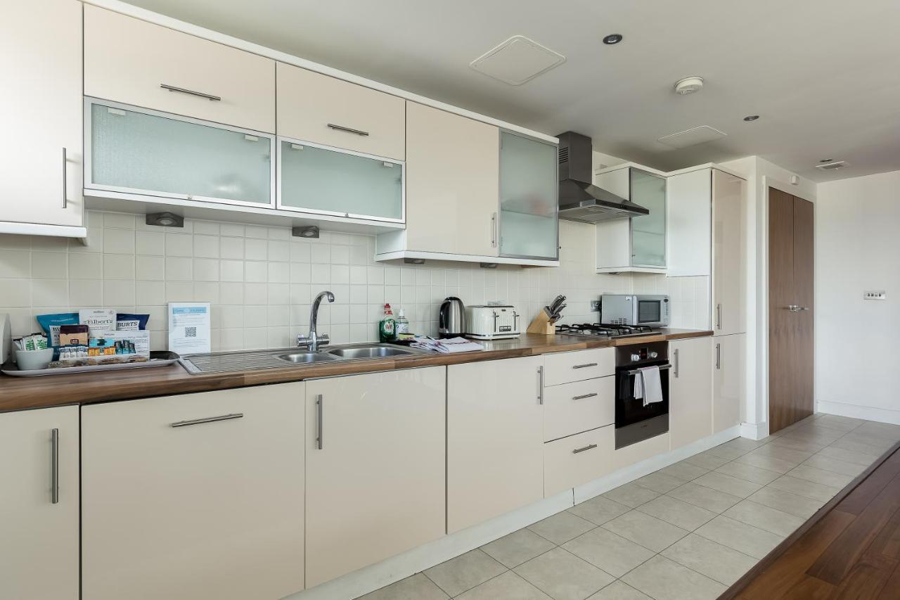 Ocean Escape Villa Poole Luaran gambar